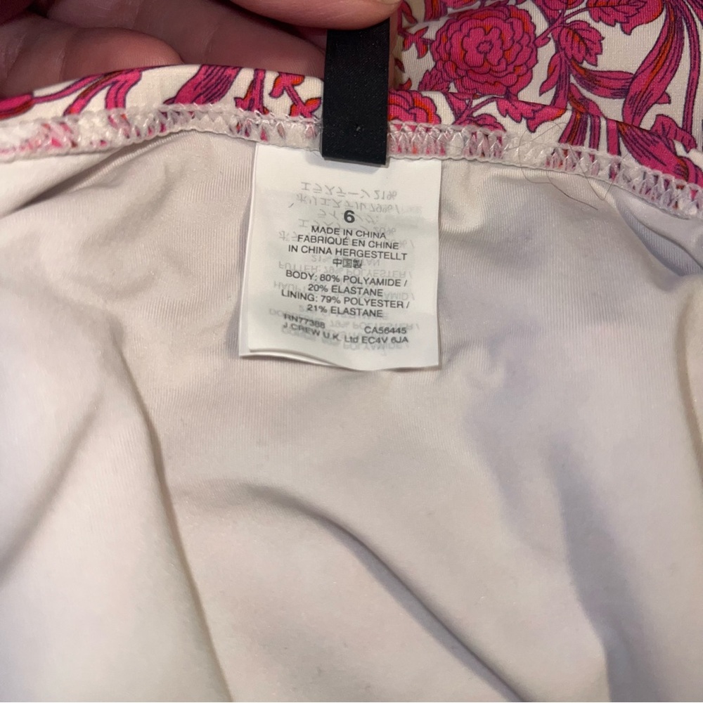 J.Crew Floral Ruffle One-Piece Swimsuit V-Neck Red/White Botanical Beachwear (6) - Picture 5 of 6
